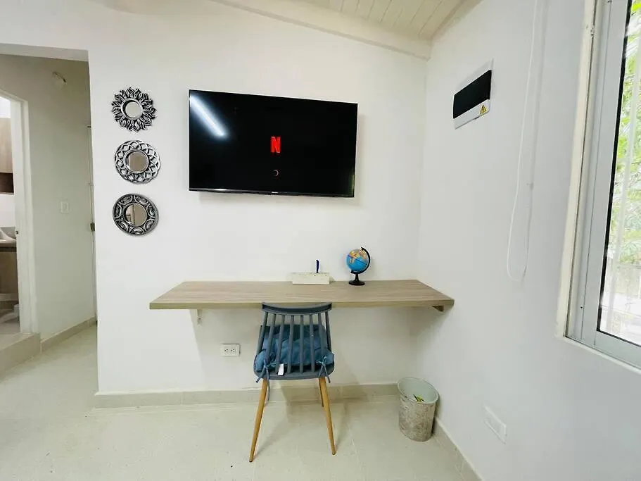 Spacious Belen Studio 300Mb Fast Wifi Walkable Medellin 0*,